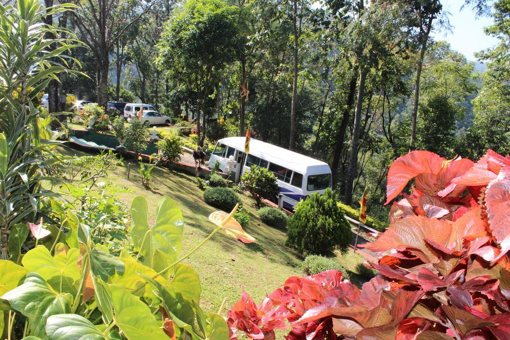 Royal Mount Hotel Kandy Esterno foto