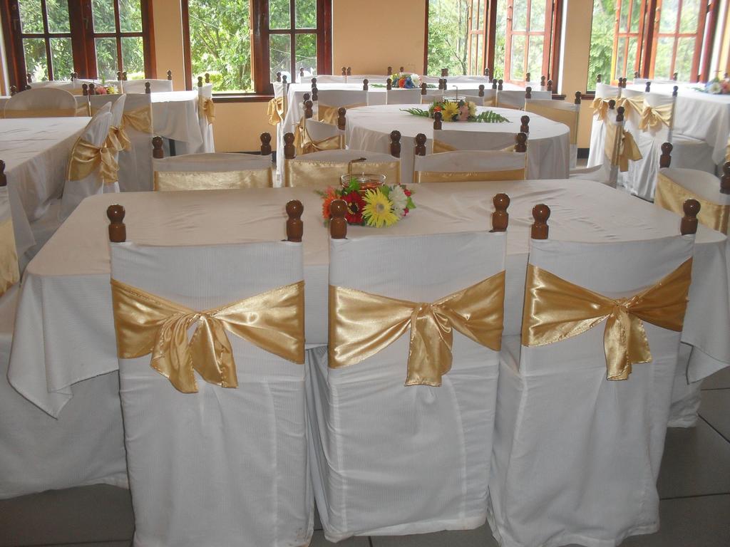Royal Mount Hotel Kandy Esterno foto
